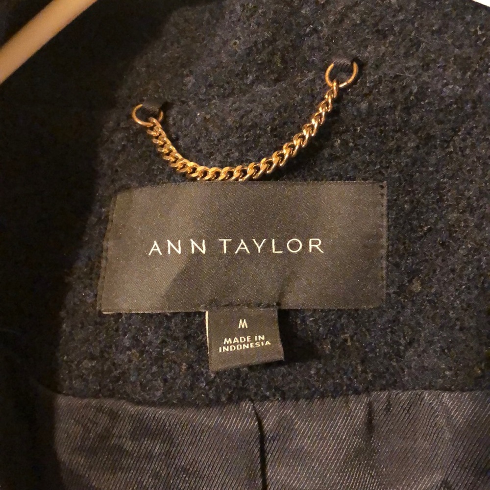 Ann Taylor Jacket in Navy. Size Medium.